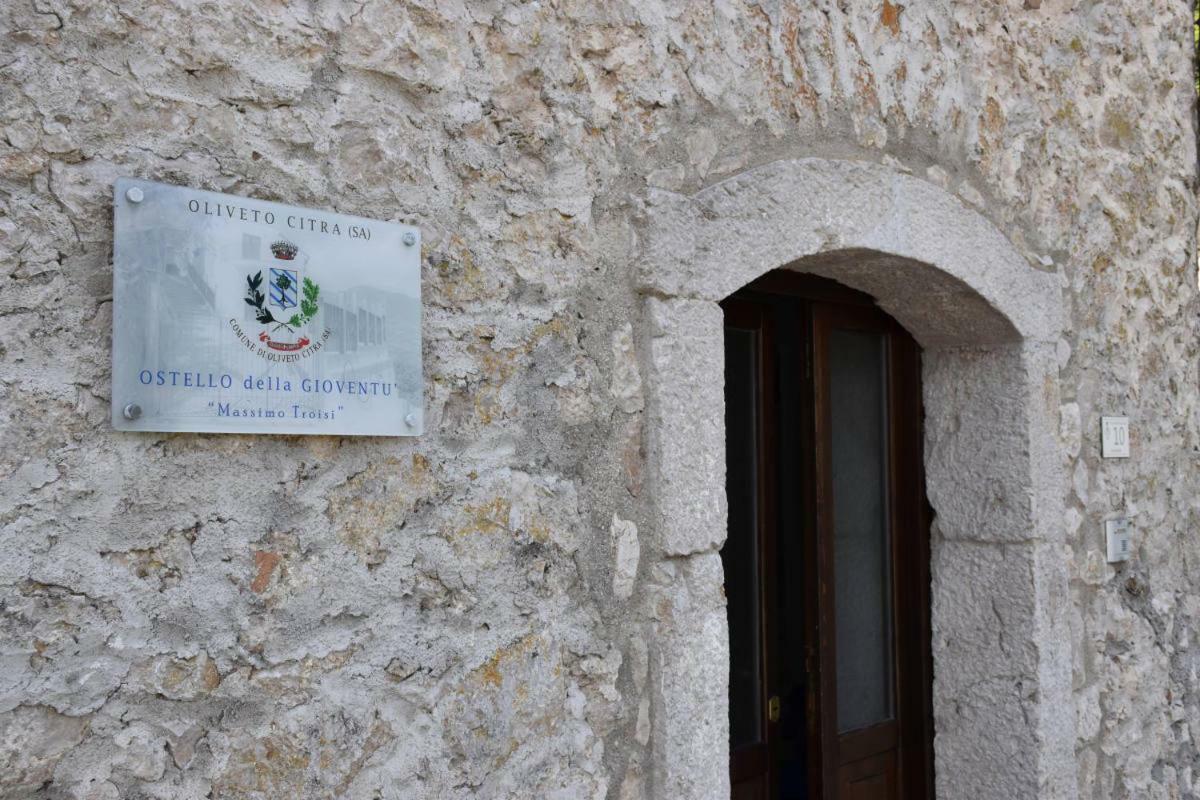 Ostello Della Gioventu Massimo Troisi Oliveto Citra Exterior foto